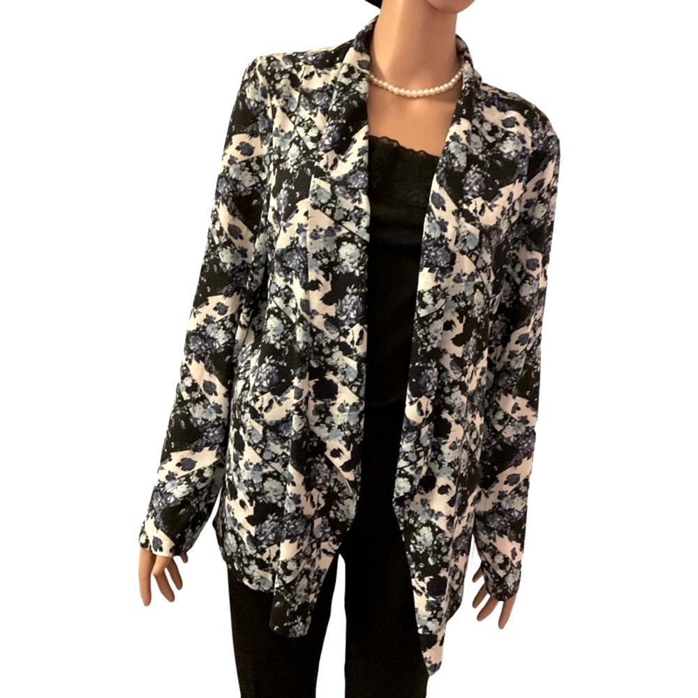 Lush Open long sleeved floral blouse in size XL